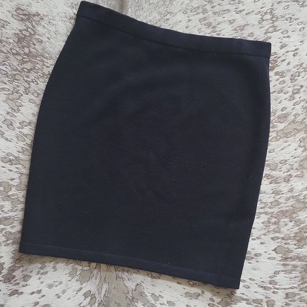 St.John Collection Santana Knit Skirt Caviar Black Sz8